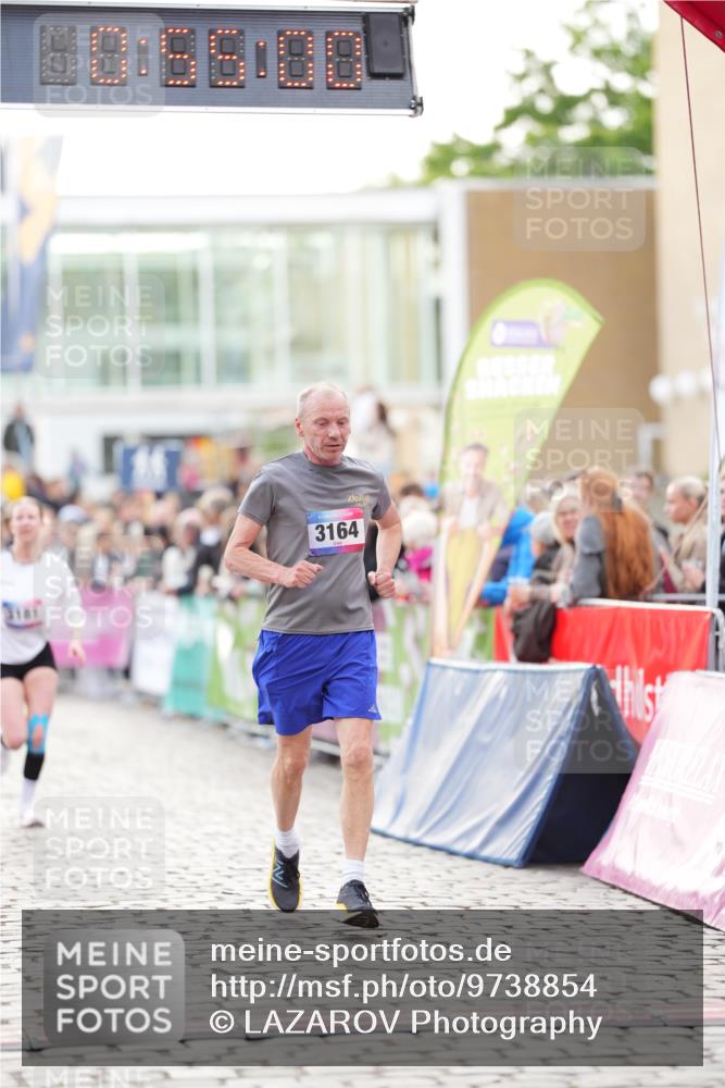 12.06.2026 - Holstenköstenlauf LAZAROV Photography http://msf.ph/oto/9738854 12.06.2026 19:54:59 Laufen 3102, 3164, 3181, 3569, 4820 meine-sportfotos.de