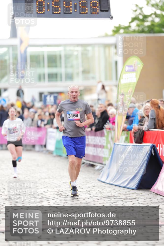 12.06.2026 - Holstenköstenlauf LAZAROV Photography http://msf.ph/oto/9738855 12.06.2026 19:54:59 Laufen 3102, 3164, 3181, 3569, 4820 meine-sportfotos.de