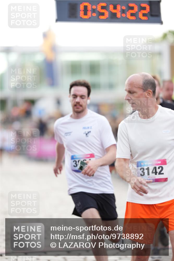 12.06.2026 - Holstenköstenlauf LAZAROV Photography http://msf.ph/oto/9738892 12.06.2026 19:54:21 Laufen 3142, 3249, 3810, 3891, 4593, 4812, 4840 meine-sportfotos.de