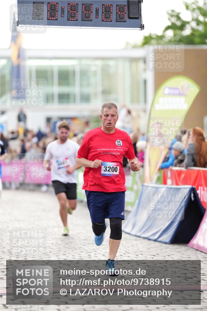 12.06.2026 - Holstenköstenlauf LAZAROV Photography http://msf.ph/oto/9738915 12.06.2026 19:54:03 Laufen 3084, 3200, 3918, 4460, 4881, 4930 meine-sportfotos.de