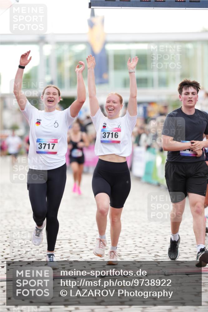 12.06.2026 - Holstenköstenlauf LAZAROV Photography http://msf.ph/oto/9738922 12.06.2026 19:53:53 Laufen 3342, 3474, 3670, 3716, 3717, 3976, 4197, 4721, 4829 meine-sportfotos.de