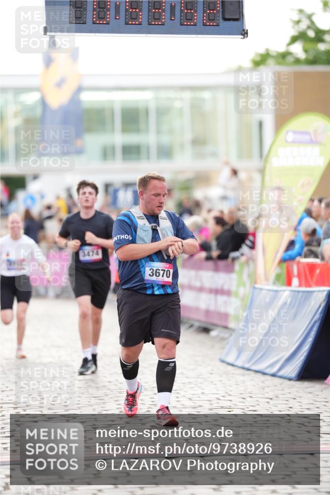 12.06.2026 - Holstenköstenlauf LAZAROV Photography http://msf.ph/oto/9738926 12.06.2026 19:53:52 Laufen 3342, 3474, 3670, 3716, 3717, 3976, 4197, 4721, 4829 meine-sportfotos.de