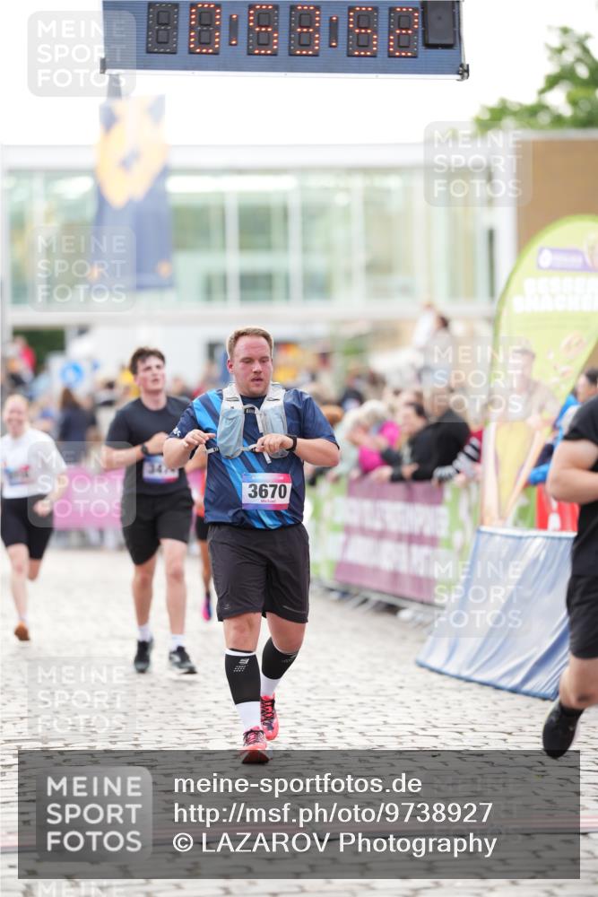 12.06.2026 - Holstenköstenlauf LAZAROV Photography http://msf.ph/oto/9738927 12.06.2026 19:53:51 Laufen 3342, 3474, 3670, 3716, 3717, 3976, 4197, 4721, 4829 meine-sportfotos.de