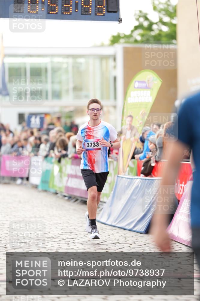 12.06.2026 - Holstenköstenlauf LAZAROV Photography http://msf.ph/oto/9738937 12.06.2026 19:53:42 Laufen 3117, 3147, 3733, 3755, 3834, 3973, 4173, 4869 meine-sportfotos.de