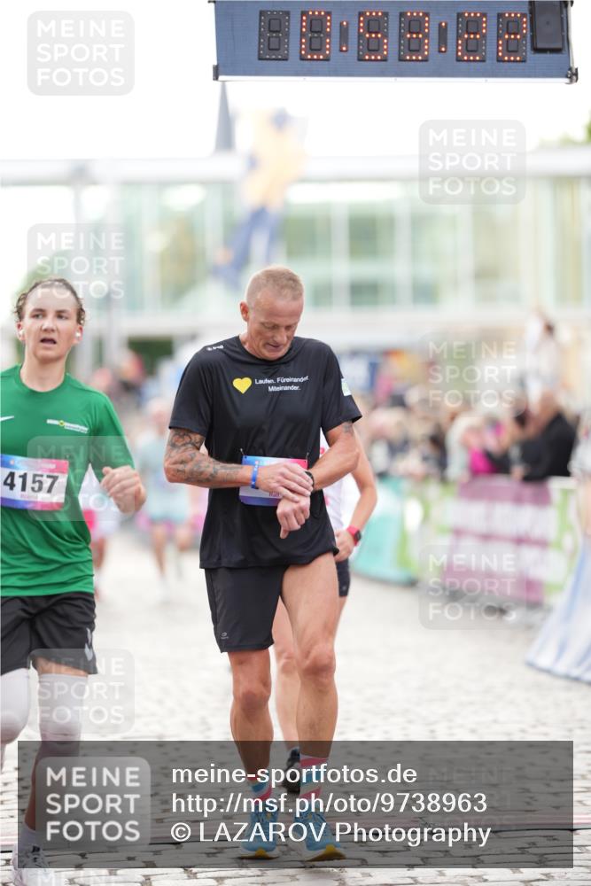 12.06.2026 - Holstenköstenlauf LAZAROV Photography http://msf.ph/oto/9738963 12.06.2026 19:53:21 Laufen 3086, 3593, 3759, 4157, 4178, 4187, 4237, 4420, 4425, 4444, 4582, 4806 meine-sportfotos.de