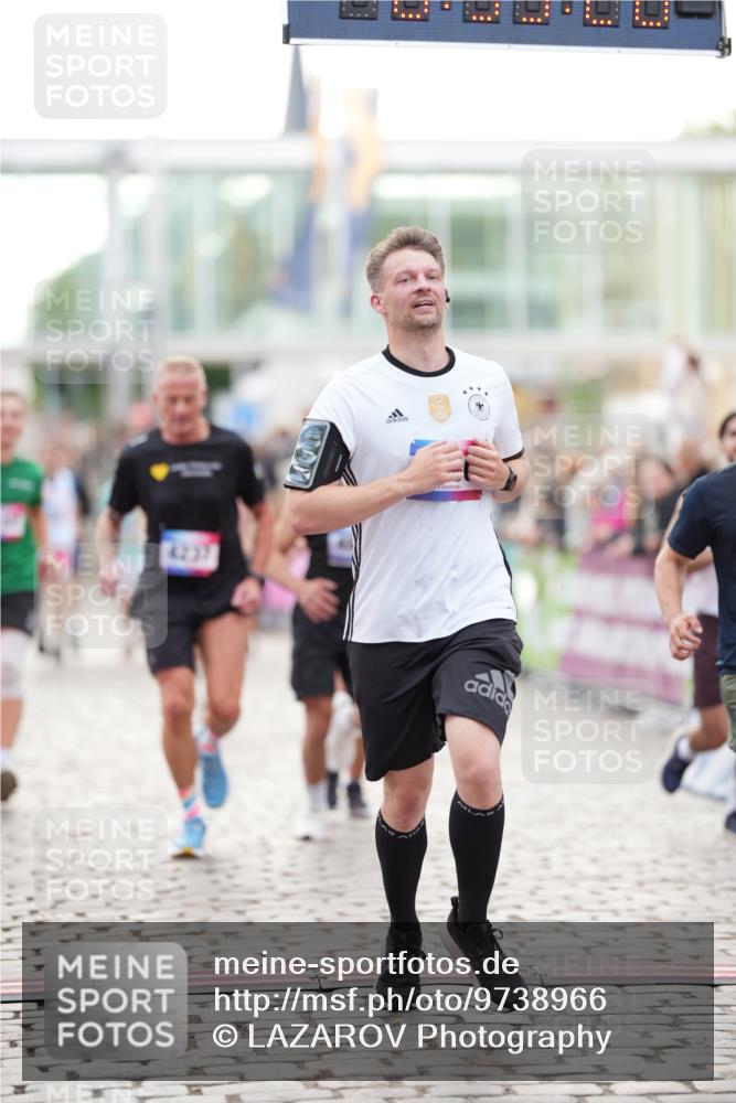 12.06.2026 - Holstenköstenlauf LAZAROV Photography http://msf.ph/oto/9738966 12.06.2026 19:53:20 Laufen 3086, 4157, 4178, 4187, 4237, 4411, 4420, 4444, 4582, 4806 meine-sportfotos.de