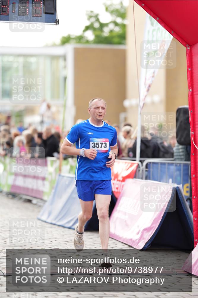 12.06.2026 - Holstenköstenlauf LAZAROV Photography http://msf.ph/oto/9738977 12.06.2026 19:53:13 Laufen 3095, 3215, 3573, 3827, 4178, 4187, 4411, 4865 meine-sportfotos.de