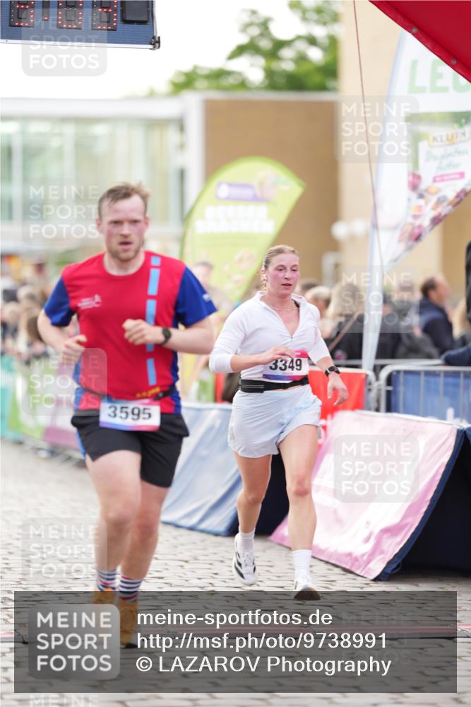 12.06.2026 - Holstenköstenlauf LAZAROV Photography http://msf.ph/oto/9738991 12.06.2026 19:53:02 Laufen 3349, 3449, 3595, 4417, 4430 meine-sportfotos.de