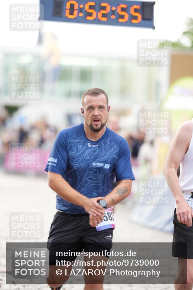 12.06.2026 - Holstenköstenlauf LAZAROV Photography http://msf.ph/oto/9739000 12.06.2026 19:52:54 Laufen 3116, 3120, 3348, 3955, 4424, 4583 meine-sportfotos.de