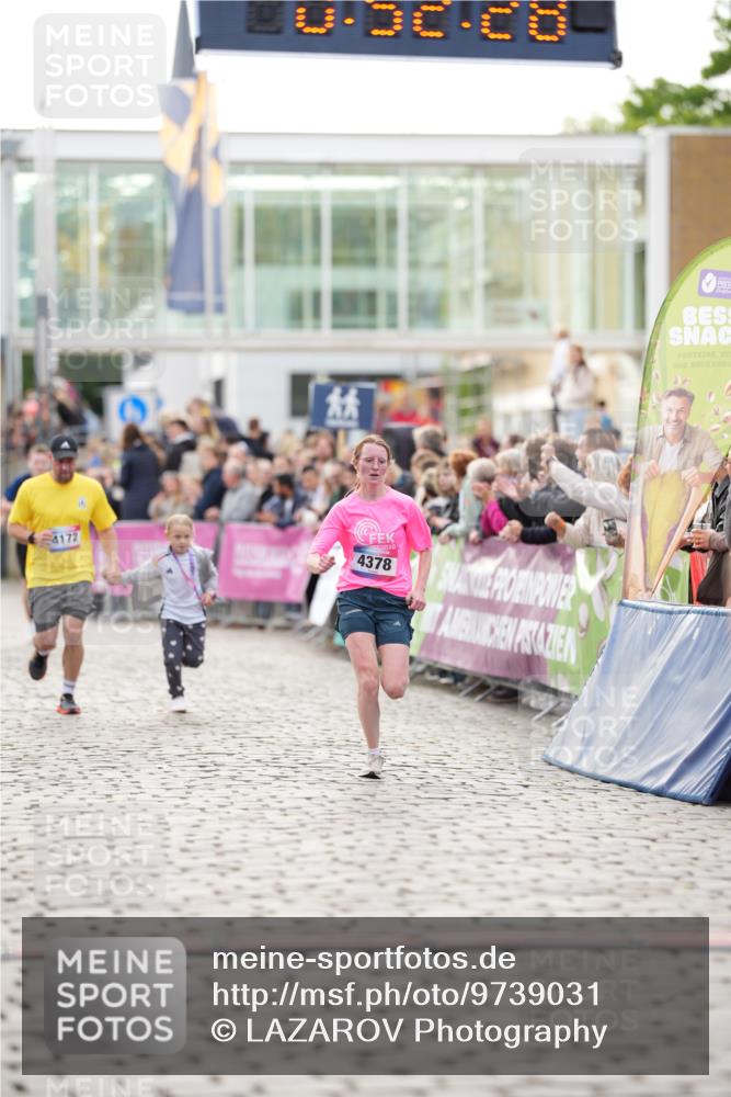 12.06.2026 - Holstenköstenlauf LAZAROV Photography http://msf.ph/oto/9739031 12.06.2026 19:52:28 Laufen 3021, 4172, 4378 meine-sportfotos.de
