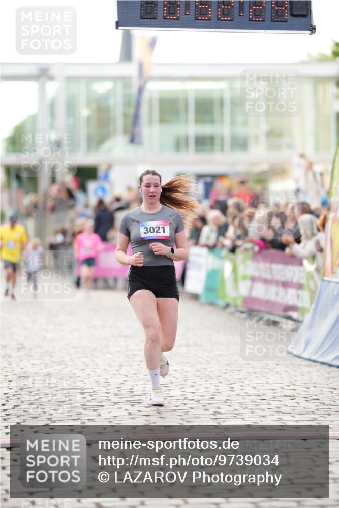12.06.2026 - Holstenköstenlauf LAZAROV Photography http://msf.ph/oto/9739034 12.06.2026 19:52:24 Laufen 3021 meine-sportfotos.de