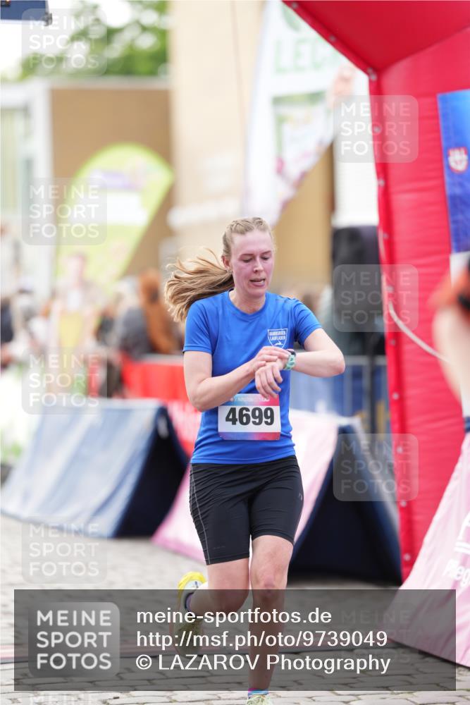 12.06.2026 - Holstenköstenlauf LAZAROV Photography http://msf.ph/oto/9739049 12.06.2026 19:52:06 Laufen 3550, 3671, 3758, 4699, 4794 meine-sportfotos.de