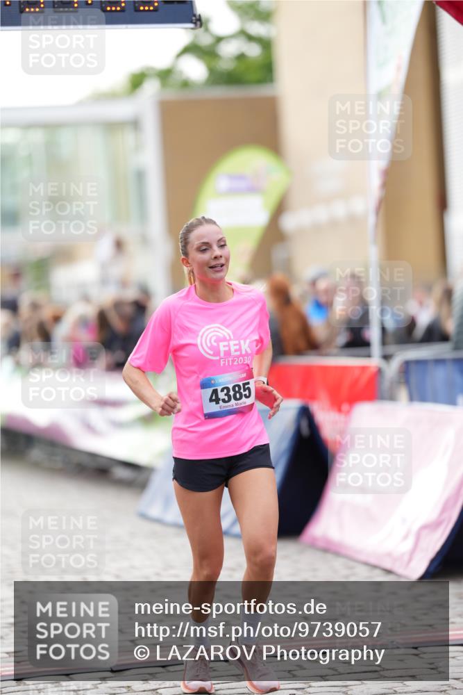 12.06.2026 - Holstenköstenlauf LAZAROV Photography http://msf.ph/oto/9739057 12.06.2026 19:51:58 Laufen 3849, 4385, 4794 meine-sportfotos.de