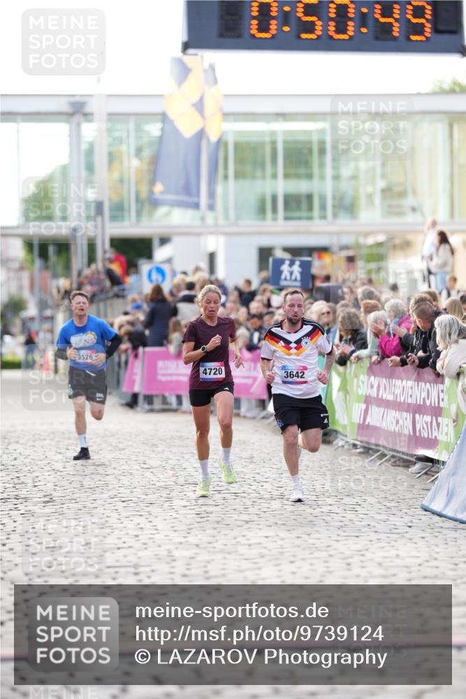12.06.2026 - Holstenköstenlauf LAZAROV Photography http://msf.ph/oto/9739124 12.06.2026 19:50:49 Laufen 3526, 3642, 4599, 4720 meine-sportfotos.de