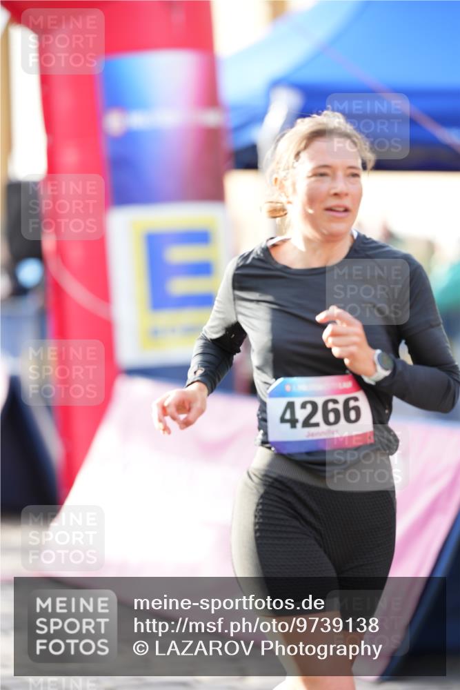 12.06.2026 - Holstenköstenlauf LAZAROV Photography http://msf.ph/oto/9739138 12.06.2026 19:50:33 Laufen 3027, 3416, 3430, 4266, 4684, 4685, 4798 meine-sportfotos.de