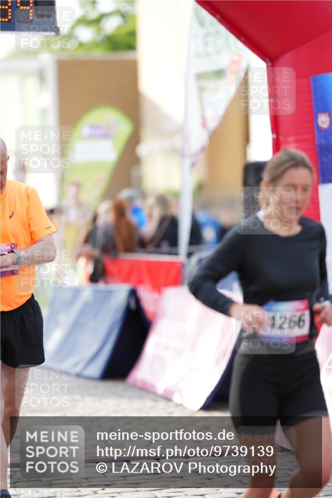 12.06.2026 - Holstenköstenlauf LAZAROV Photography http://msf.ph/oto/9739139 12.06.2026 19:50:33 Laufen 3027, 3416, 3430, 4266, 4684, 4685, 4798 meine-sportfotos.de