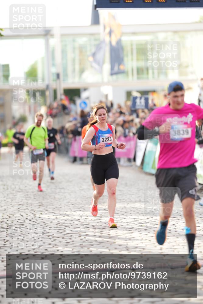 12.06.2026 - Holstenköstenlauf LAZAROV Photography http://msf.ph/oto/9739162 12.06.2026 19:50:13 Laufen 3107, 3223, 3839 meine-sportfotos.de