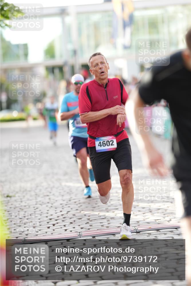 12.06.2026 - Holstenköstenlauf LAZAROV Photography http://msf.ph/oto/9739172 12.06.2026 19:49:58 Laufen 3151, 3343, 3470, 3525, 4514, 4536, 4576, 4602, 4628 meine-sportfotos.de