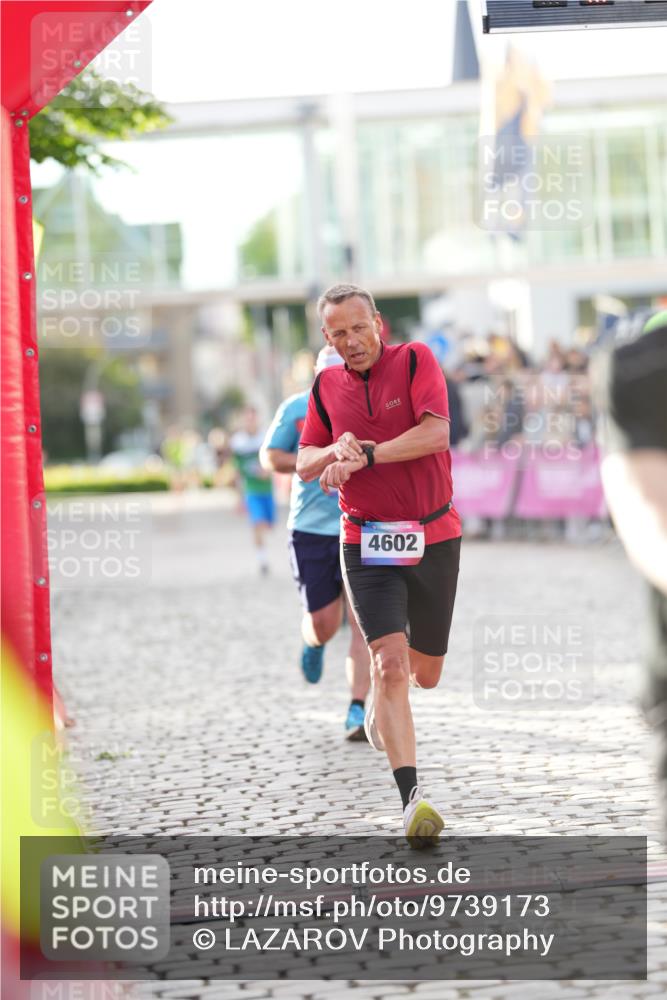 12.06.2026 - Holstenköstenlauf LAZAROV Photography http://msf.ph/oto/9739173 12.06.2026 19:49:58 Laufen 3151, 3343, 3470, 3525, 4514, 4536, 4576, 4602, 4628 meine-sportfotos.de