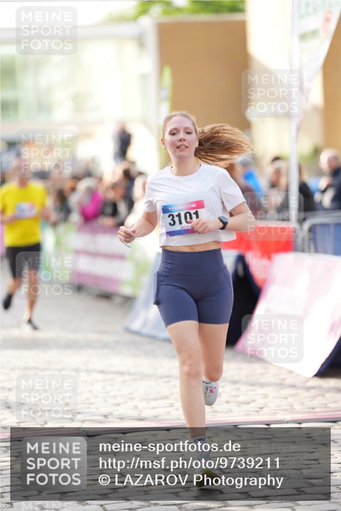 12.06.2026 - Holstenköstenlauf LAZAROV Photography http://msf.ph/oto/9739211 12.06.2026 19:49:25 Laufen 3101, 3567, 3610, 3866 meine-sportfotos.de