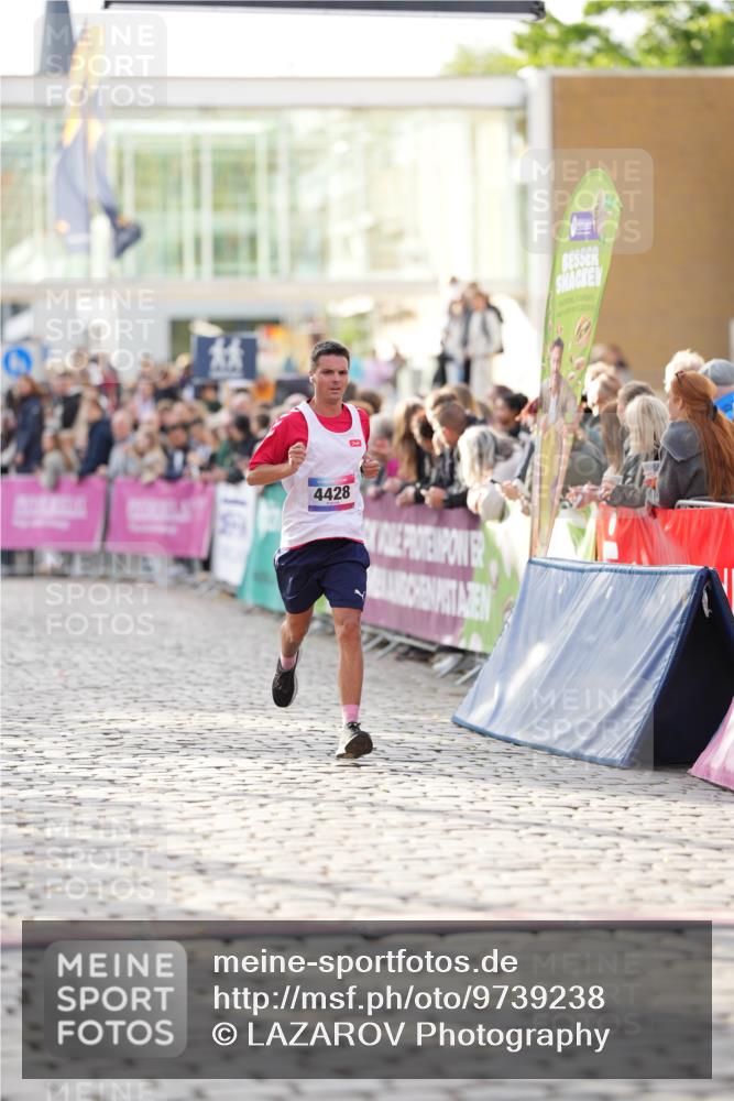 12.06.2026 - Holstenköstenlauf LAZAROV Photography http://msf.ph/oto/9739238 12.06.2026 19:49:02 Laufen 3071, 3132, 3310, 3506, 3531, 3715, 3860, 4428 meine-sportfotos.de