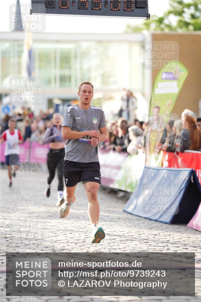 12.06.2026 - Holstenköstenlauf LAZAROV Photography http://msf.ph/oto/9739243 12.06.2026 19:48:59 Laufen 3071, 3310, 3531, 3860, 4124, 4428, 4461, 4498 meine-sportfotos.de