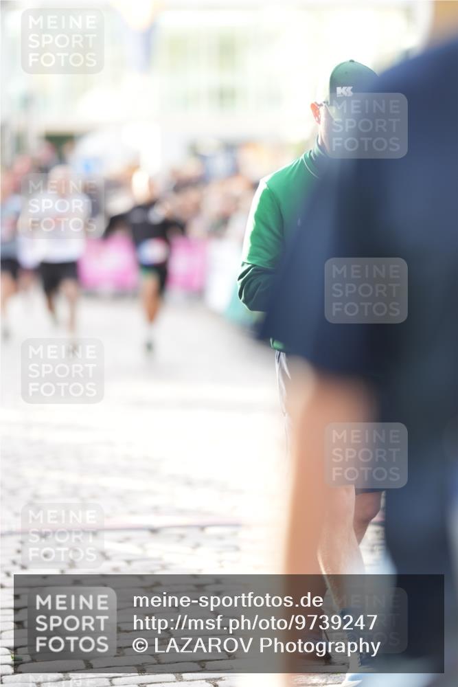 12.06.2026 - Holstenköstenlauf LAZAROV Photography http://msf.ph/oto/9739247 12.06.2026 19:48:56 Laufen 3051, 3071, 3310, 3531, 4124, 4152, 4461, 4498 meine-sportfotos.de