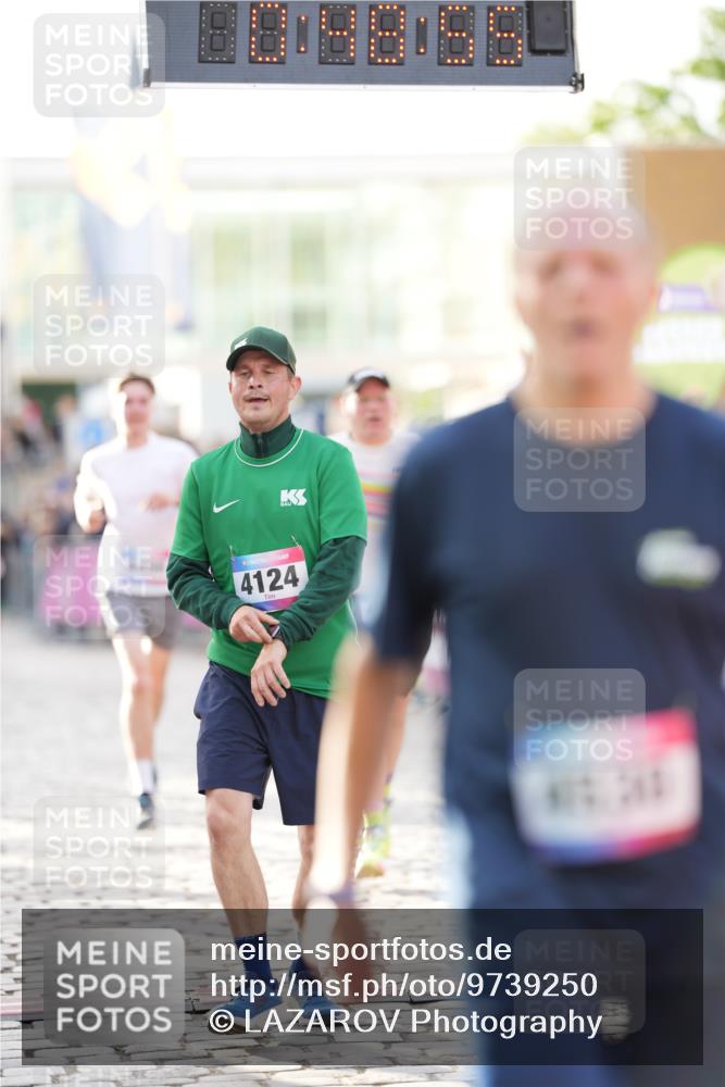 12.06.2026 - Holstenköstenlauf LAZAROV Photography http://msf.ph/oto/9739250 12.06.2026 19:48:54 Laufen 3051, 3071, 3310, 4124, 4152, 4461, 4498, 4530 meine-sportfotos.de