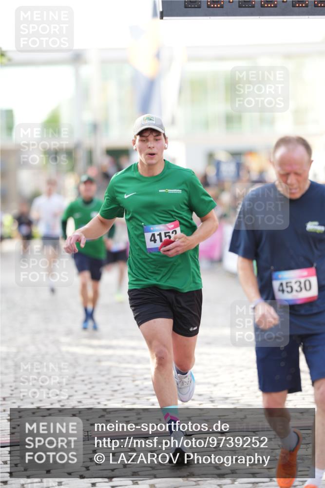 12.06.2026 - Holstenköstenlauf LAZAROV Photography http://msf.ph/oto/9739252 12.06.2026 19:48:51 Laufen 3051, 3146, 3624, 3884, 4124, 4152, 4461, 4498, 4530 meine-sportfotos.de