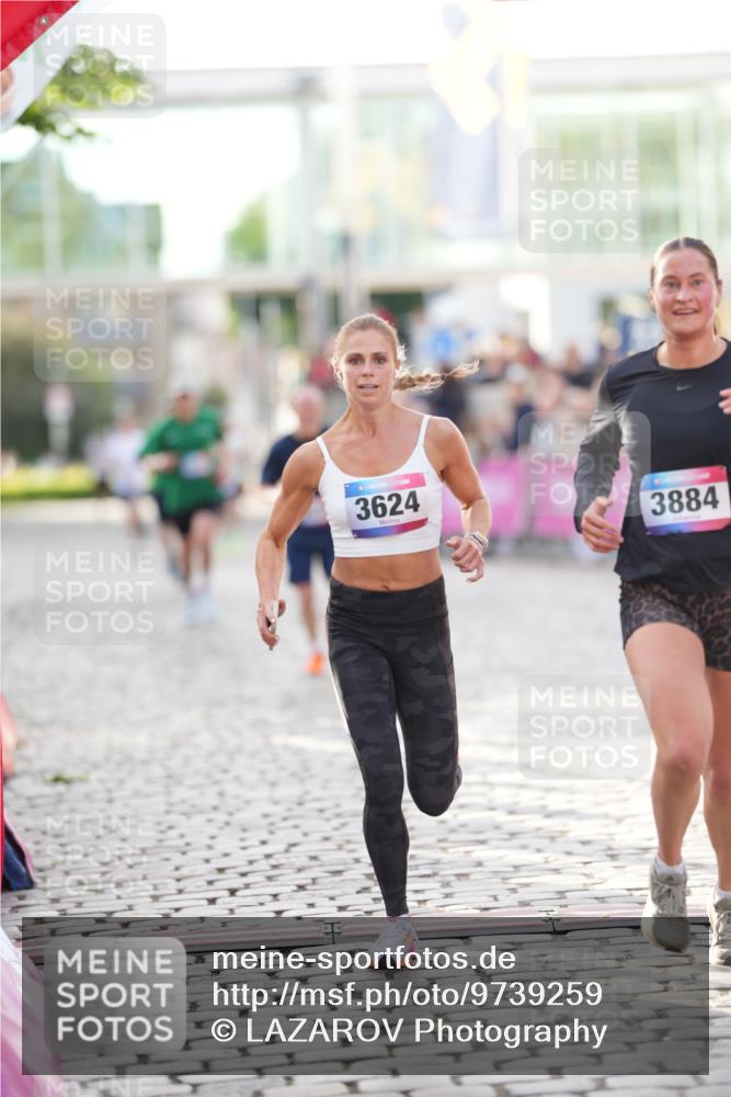 12.06.2026 - Holstenköstenlauf LAZAROV Photography http://msf.ph/oto/9739259 12.06.2026 19:48:46 Laufen 3034, 3146, 3199, 3624, 3884, 3937, 4530 meine-sportfotos.de