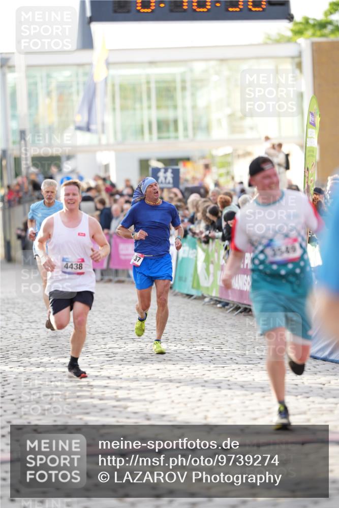 12.06.2026 - Holstenköstenlauf LAZAROV Photography http://msf.ph/oto/9739274 12.06.2026 19:48:37 Laufen 3199, 3501, 3549, 3937, 4436, 4438, 4504, 4676 meine-sportfotos.de