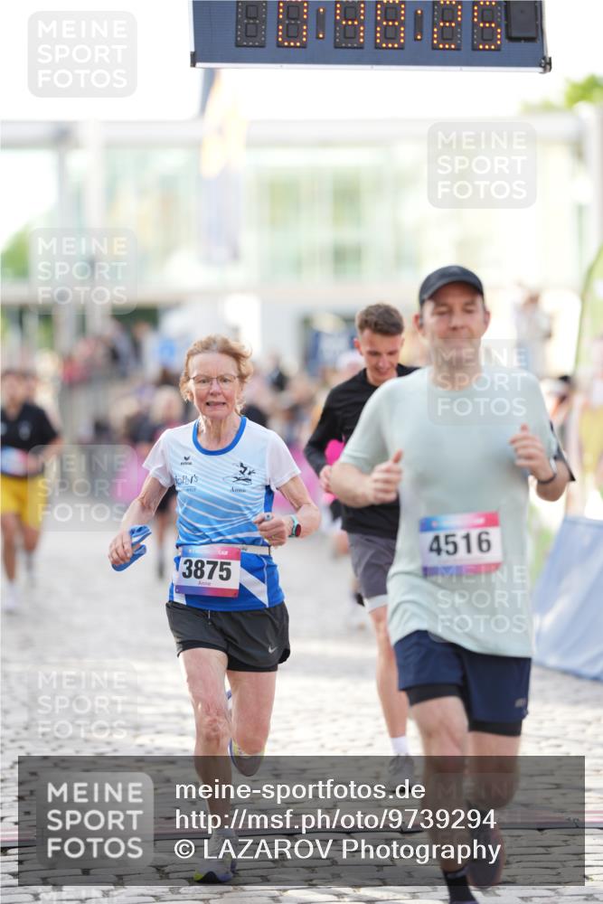 12.06.2026 - Holstenköstenlauf LAZAROV Photography http://msf.ph/oto/9739294 12.06.2026 19:48:24 Laufen 3126, 3208, 3307, 3627, 3875, 4161, 4516, 4669, 4695 meine-sportfotos.de