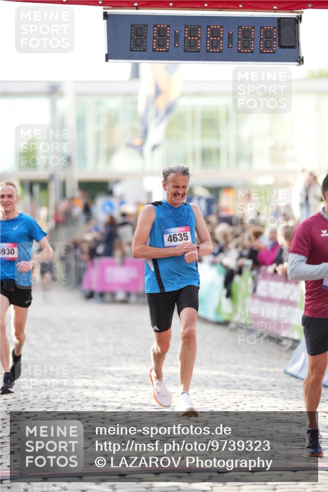 12.06.2026 - Holstenköstenlauf LAZAROV Photography http://msf.ph/oto/9739323 12.06.2026 19:47:59 Laufen 3651, 3930, 4293, 4635, 4744 meine-sportfotos.de