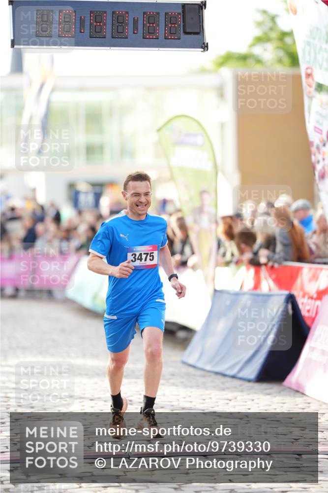 12.06.2026 - Holstenköstenlauf LAZAROV Photography http://msf.ph/oto/9739330 12.06.2026 19:47:51 Laufen 3475, 3651, 3757, 4744 meine-sportfotos.de