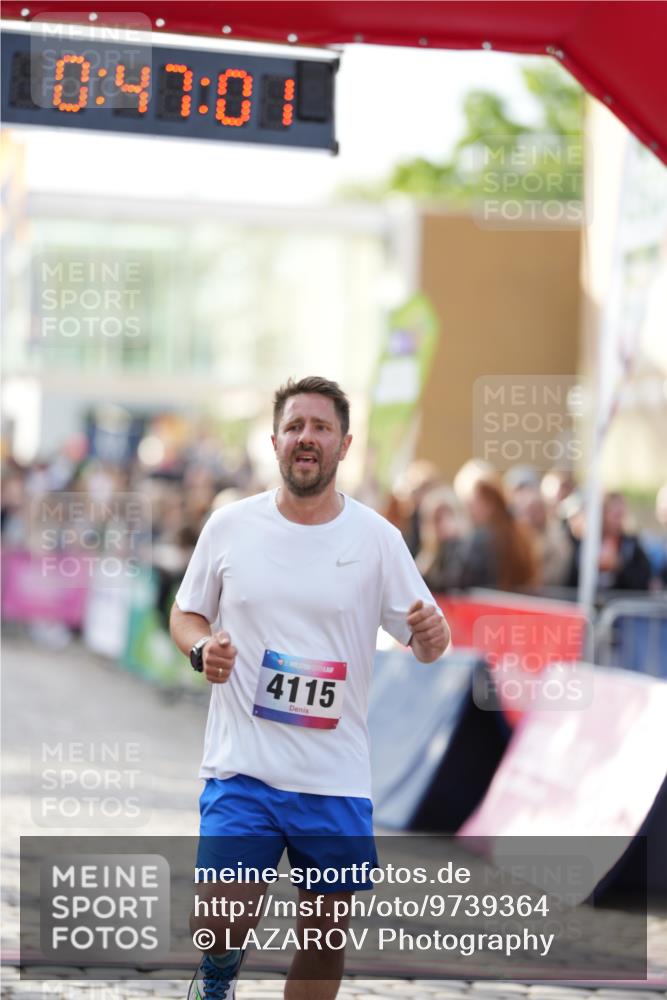 12.06.2026 - Holstenköstenlauf LAZAROV Photography http://msf.ph/oto/9739364 12.06.2026 19:47:01 Laufen 3490, 3782, 3850, 4115, 4175, 4528, 4921 meine-sportfotos.de