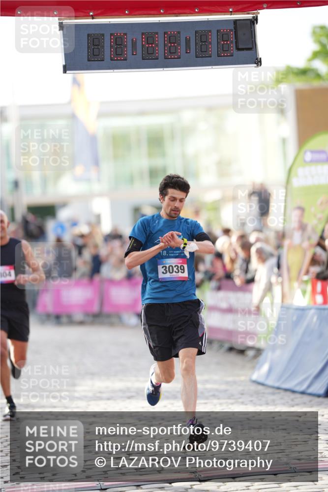 12.06.2026 - Holstenköstenlauf LAZAROV Photography http://msf.ph/oto/9739407 12.06.2026 19:46:12 Laufen 3039, 4804 meine-sportfotos.de