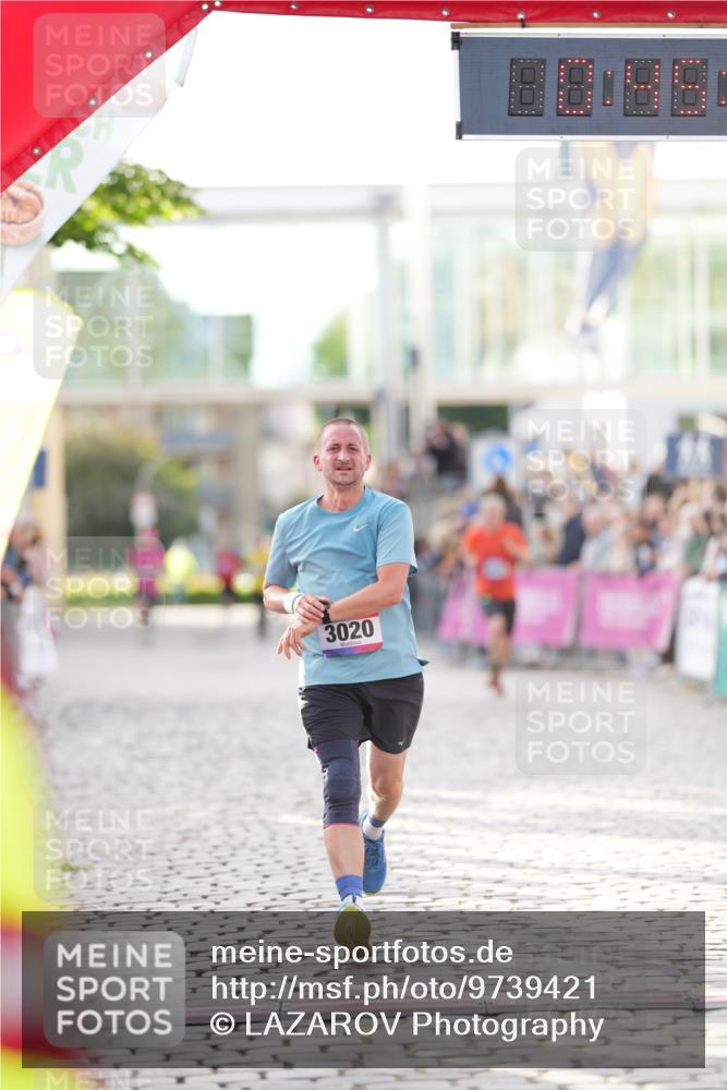 12.06.2026 - Holstenköstenlauf LAZAROV Photography http://msf.ph/oto/9739421 12.06.2026 19:45:42 Laufen 3020, 3209, 3617, 4114, 4192, 4413, 4620 meine-sportfotos.de