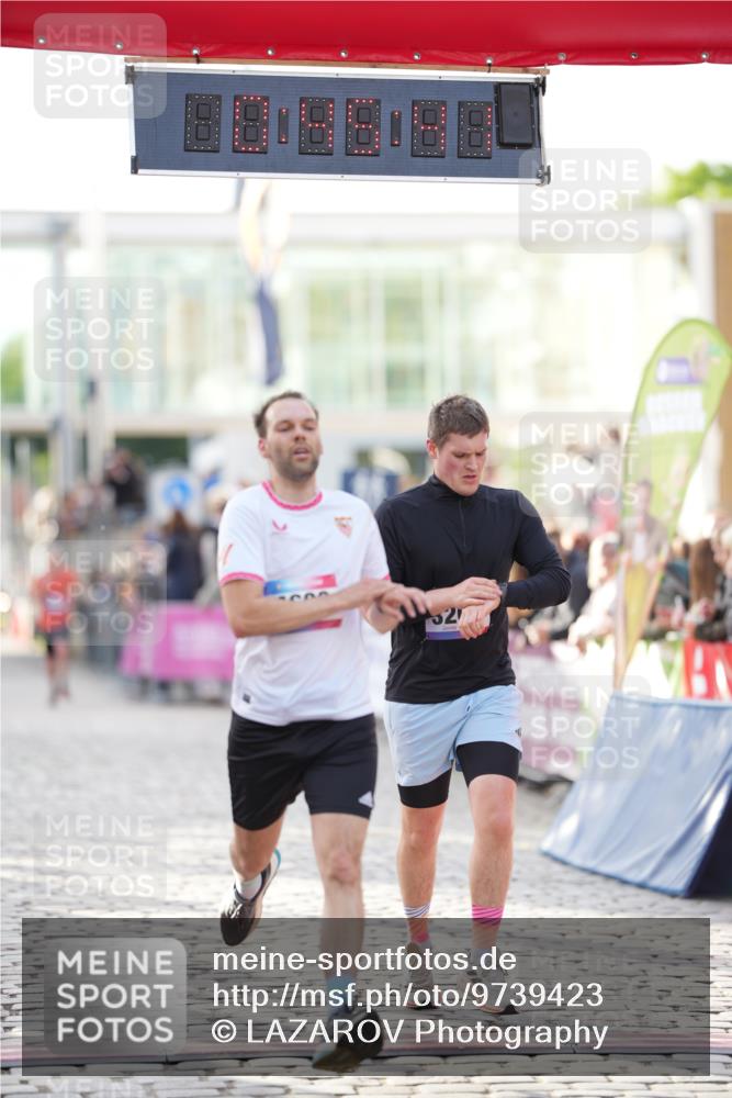 12.06.2026 - Holstenköstenlauf LAZAROV Photography http://msf.ph/oto/9739423 12.06.2026 19:45:40 Laufen 3020, 3209, 3540, 3617, 4192, 4413, 4620 meine-sportfotos.de