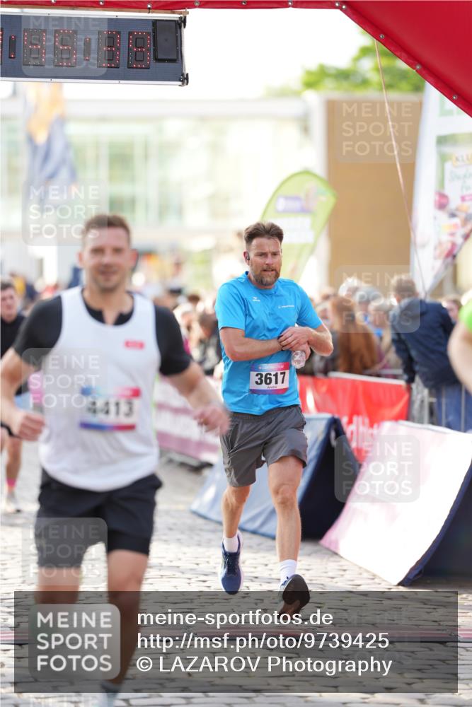 12.06.2026 - Holstenköstenlauf LAZAROV Photography http://msf.ph/oto/9739425 12.06.2026 19:45:38 Laufen 3123, 3209, 3540, 3617, 4192, 4413, 4620 meine-sportfotos.de