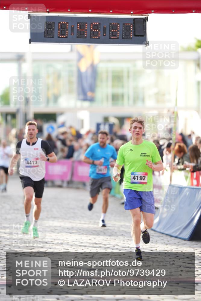 12.06.2026 - Holstenköstenlauf LAZAROV Photography http://msf.ph/oto/9739429 12.06.2026 19:45:36 Laufen 3123, 3209, 3540, 3617, 4192, 4413, 4620 meine-sportfotos.de