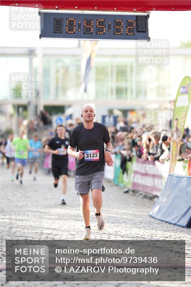 12.06.2026 - Holstenköstenlauf LAZAROV Photography http://msf.ph/oto/9739436 12.06.2026 19:45:31 Laufen 3123, 3540, 3998 meine-sportfotos.de