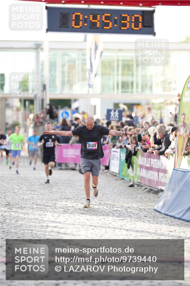 12.06.2026 - Holstenköstenlauf LAZAROV Photography http://msf.ph/oto/9739440 12.06.2026 19:45:30 Laufen 3123, 3540, 3560, 3998 meine-sportfotos.de