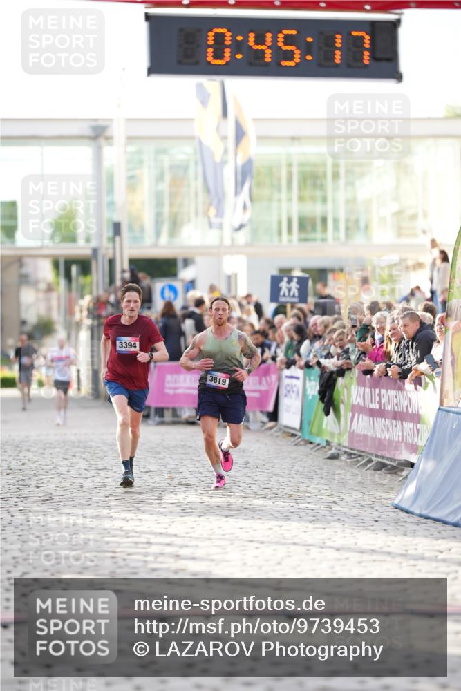 12.06.2026 - Holstenköstenlauf LAZAROV Photography http://msf.ph/oto/9739453 12.06.2026 19:45:17 Laufen 3394, 3619, 3948, 4648 meine-sportfotos.de