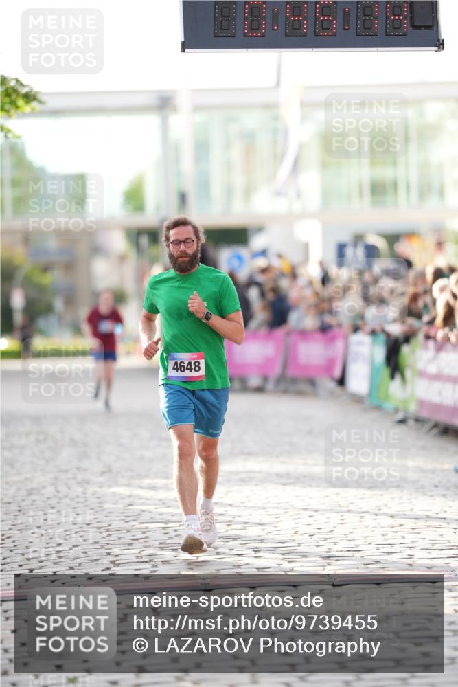 12.06.2026 - Holstenköstenlauf LAZAROV Photography http://msf.ph/oto/9739455 12.06.2026 19:45:13 Laufen 3203, 3290, 3948, 4648 meine-sportfotos.de