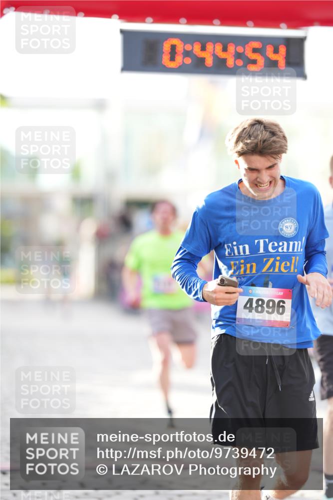 12.06.2026 - Holstenköstenlauf LAZAROV Photography http://msf.ph/oto/9739472 12.06.2026 19:44:53 Laufen 3881, 4193, 4294, 4896 meine-sportfotos.de