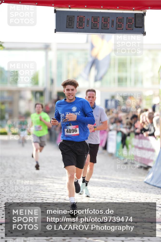 12.06.2026 - Holstenköstenlauf LAZAROV Photography http://msf.ph/oto/9739474 12.06.2026 19:44:51 Laufen 3881, 4193, 4294, 4896 meine-sportfotos.de