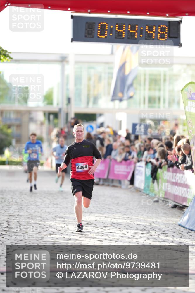 12.06.2026 - Holstenköstenlauf LAZAROV Photography http://msf.ph/oto/9739481 12.06.2026 19:44:47 Laufen 4294 meine-sportfotos.de