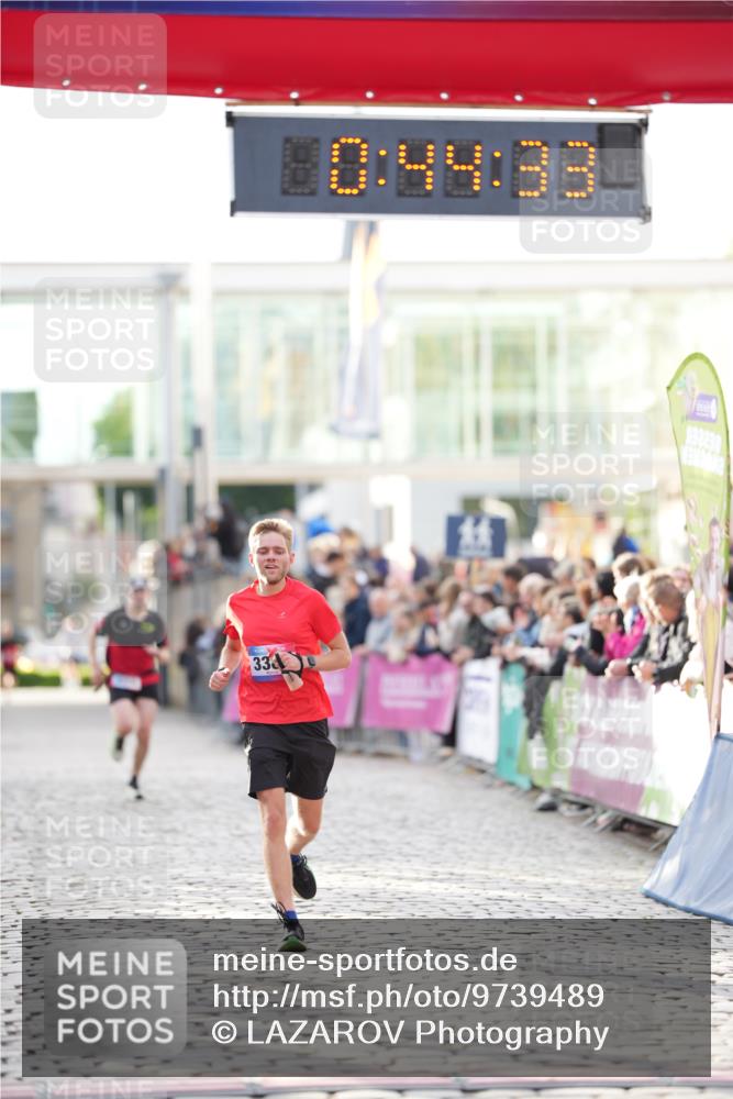 12.06.2026 - Holstenköstenlauf LAZAROV Photography http://msf.ph/oto/9739489 12.06.2026 19:44:32 Laufen 3380, 4314, 4513, 4573 meine-sportfotos.de