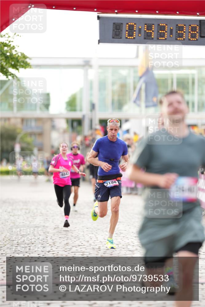12.06.2026 - Holstenköstenlauf LAZAROV Photography http://msf.ph/oto/9739533 12.06.2026 19:43:37 Laufen 3015, 3064, 3188, 3191, 3640, 4164, 4843 meine-sportfotos.de