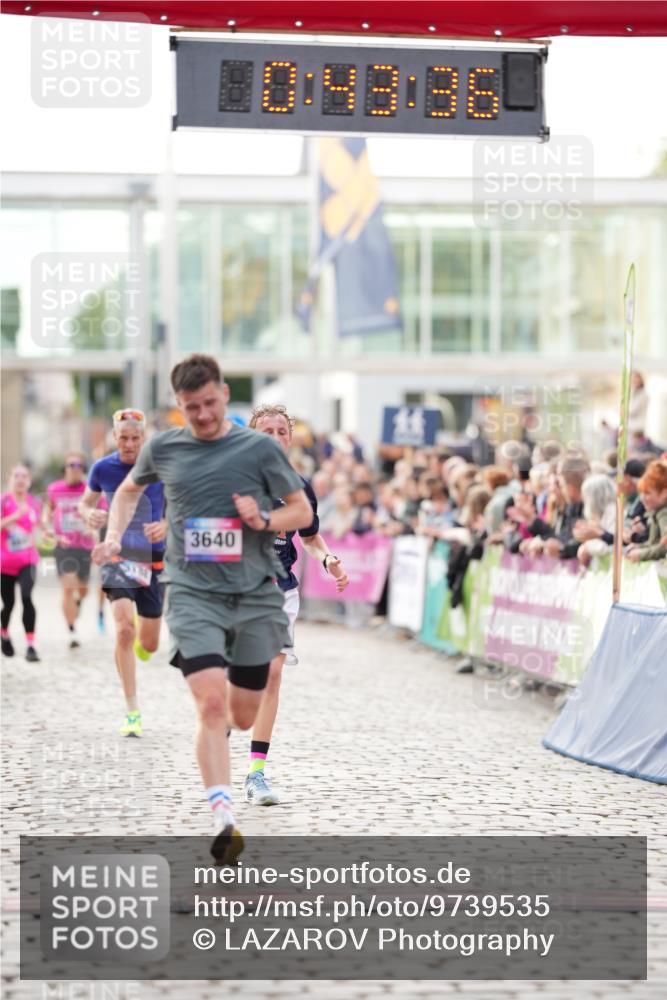 12.06.2026 - Holstenköstenlauf LAZAROV Photography http://msf.ph/oto/9739535 12.06.2026 19:43:36 Laufen 3015, 3064, 3188, 3640, 4164, 4843 meine-sportfotos.de